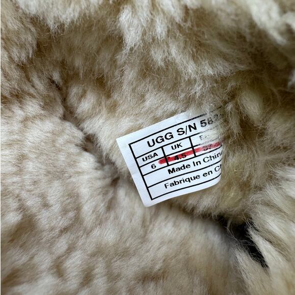 Ladies SZ 6 Ugg Beige Suede/Sheepskin Lined Boot - Picture 7 of 7
